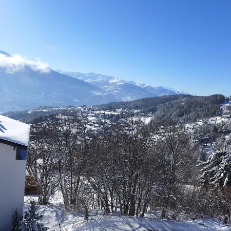 公寓 克莱恩蒙塔纳阿莫里伊斯特公寓 Vermala